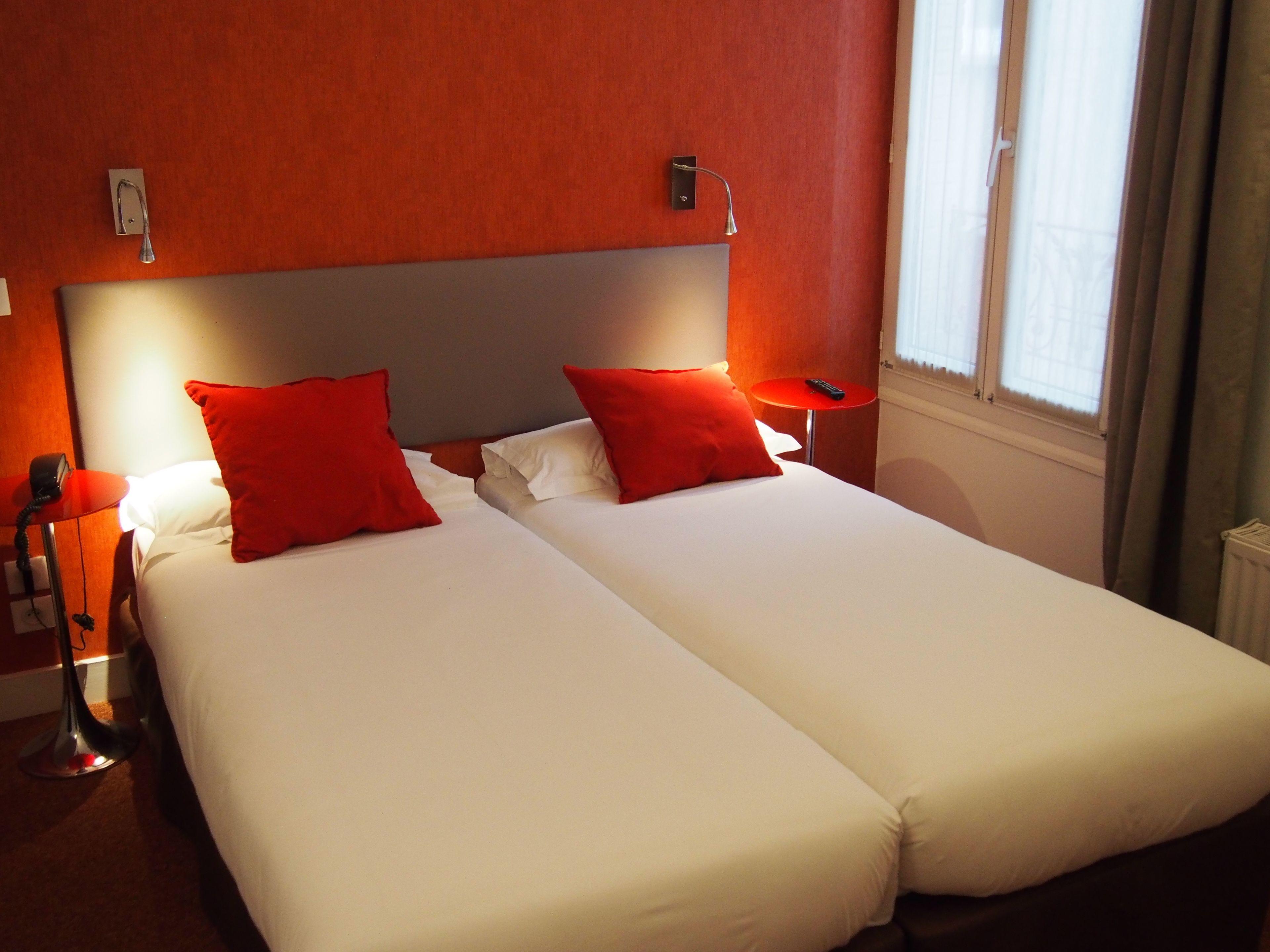 Porte De Versailles Hotel 3*