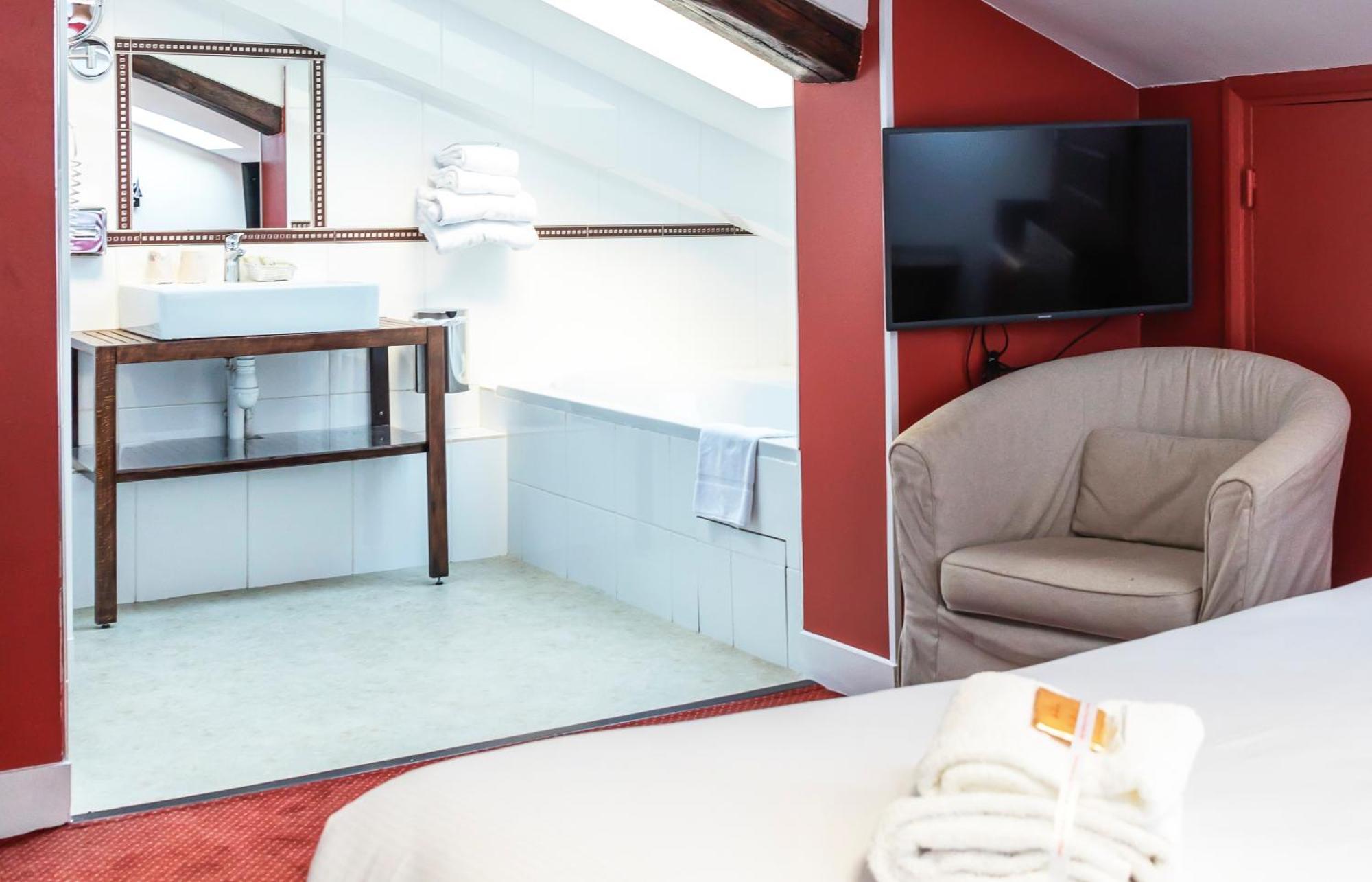 Porte De Versailles Hotel