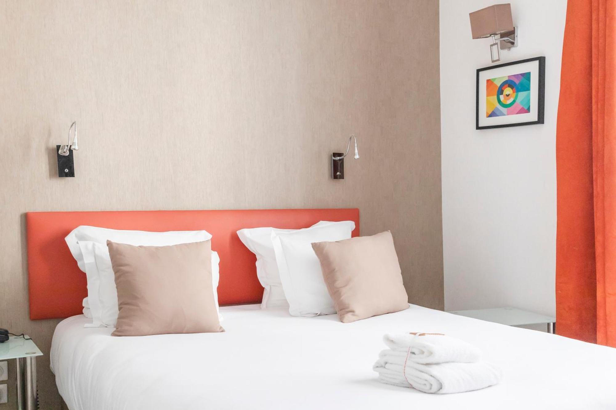 Porte De Versailles Hotel