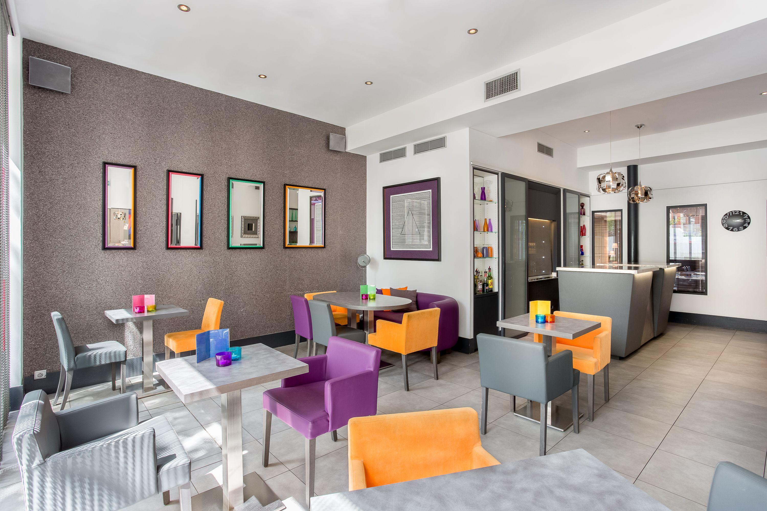 Porte De Versailles 3*